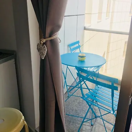 아파트 Azzurro Sea View